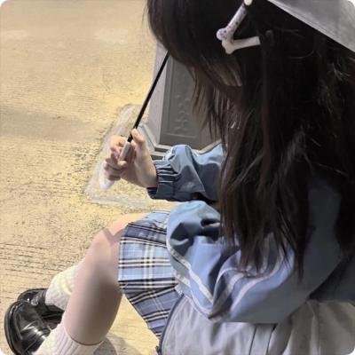 小镇里的国界线